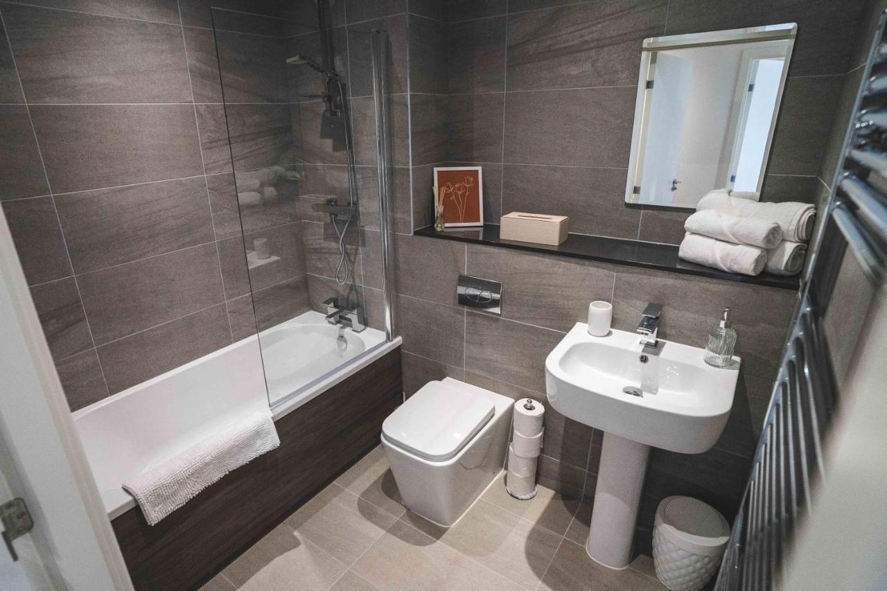 Modern 1-Bed Apartments - New - City Centre - Free Wi-Fi - Sheffield Esterno foto