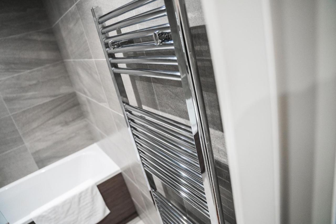 Modern 1-Bed Apartments - New - City Centre - Free Wi-Fi - Sheffield Esterno foto